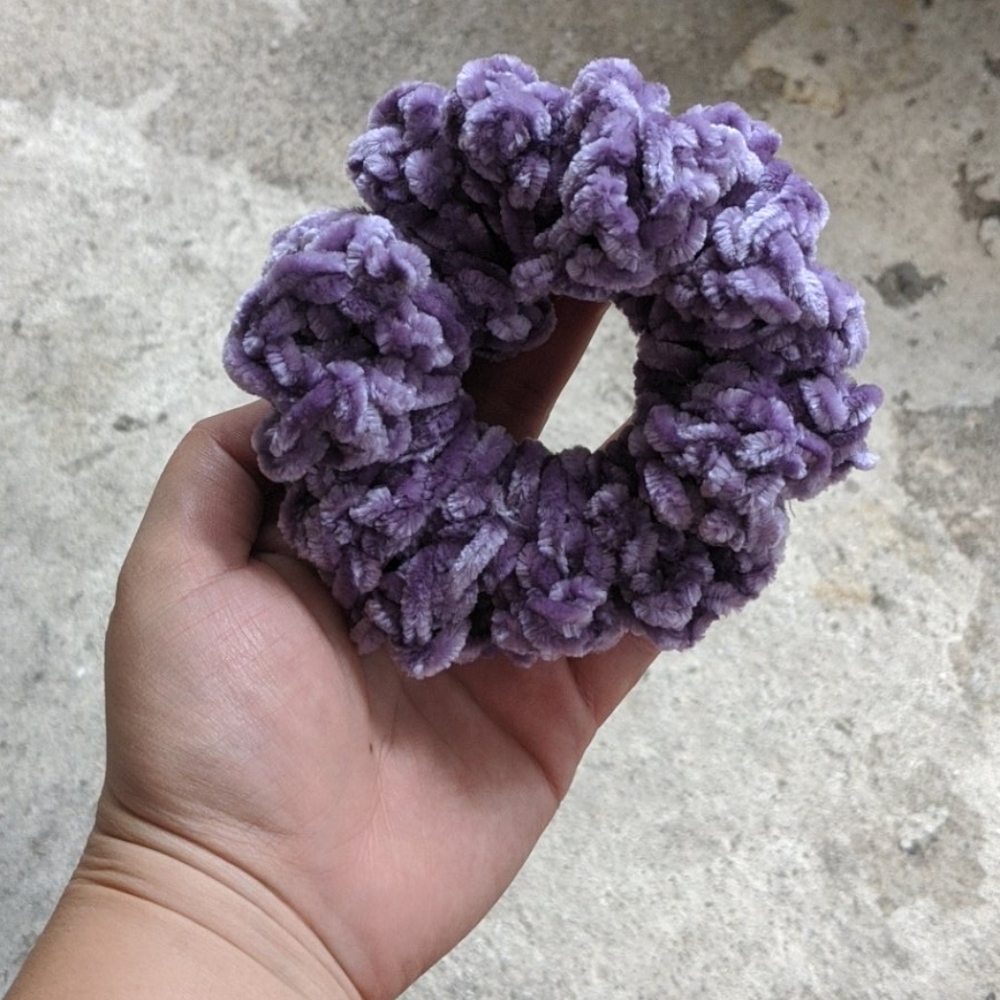 Purple scrunchie - Picture 2 of 2